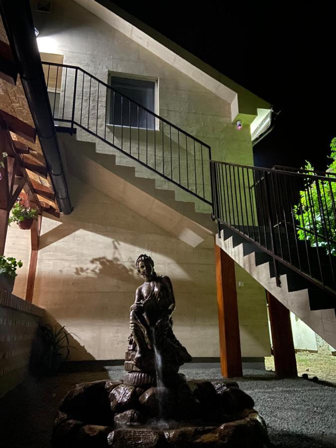 Omis Rooms Pančevo Eksteriør billede